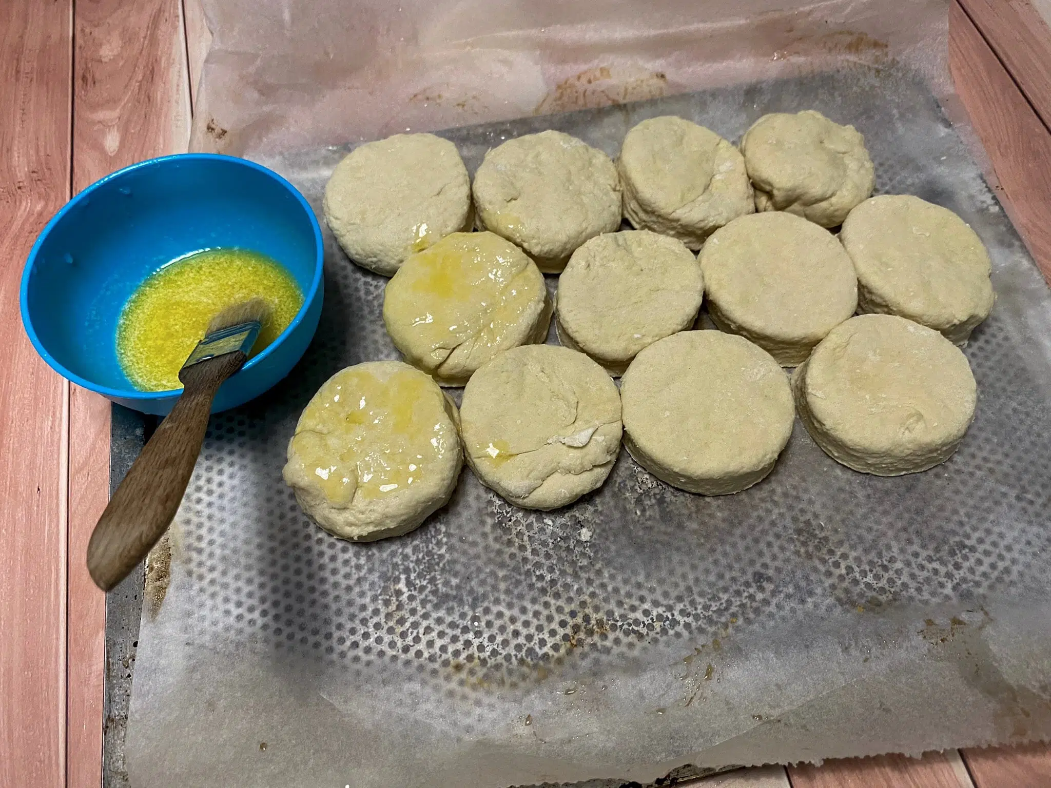 Hardees-Biscuits-Step01-Brush with butter-min