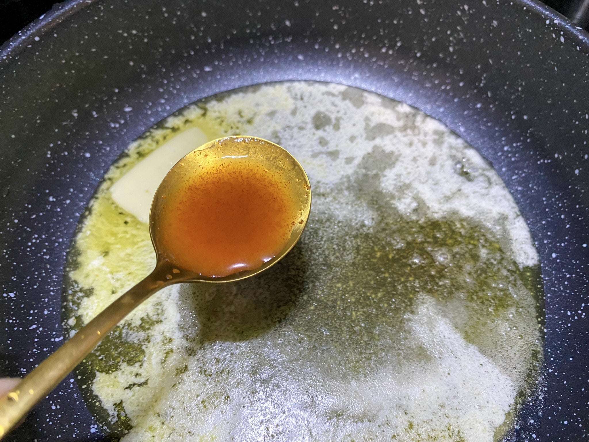 Honey-Gold-Chicken-Wing-Sauce-Step03-Melt-the-Butter