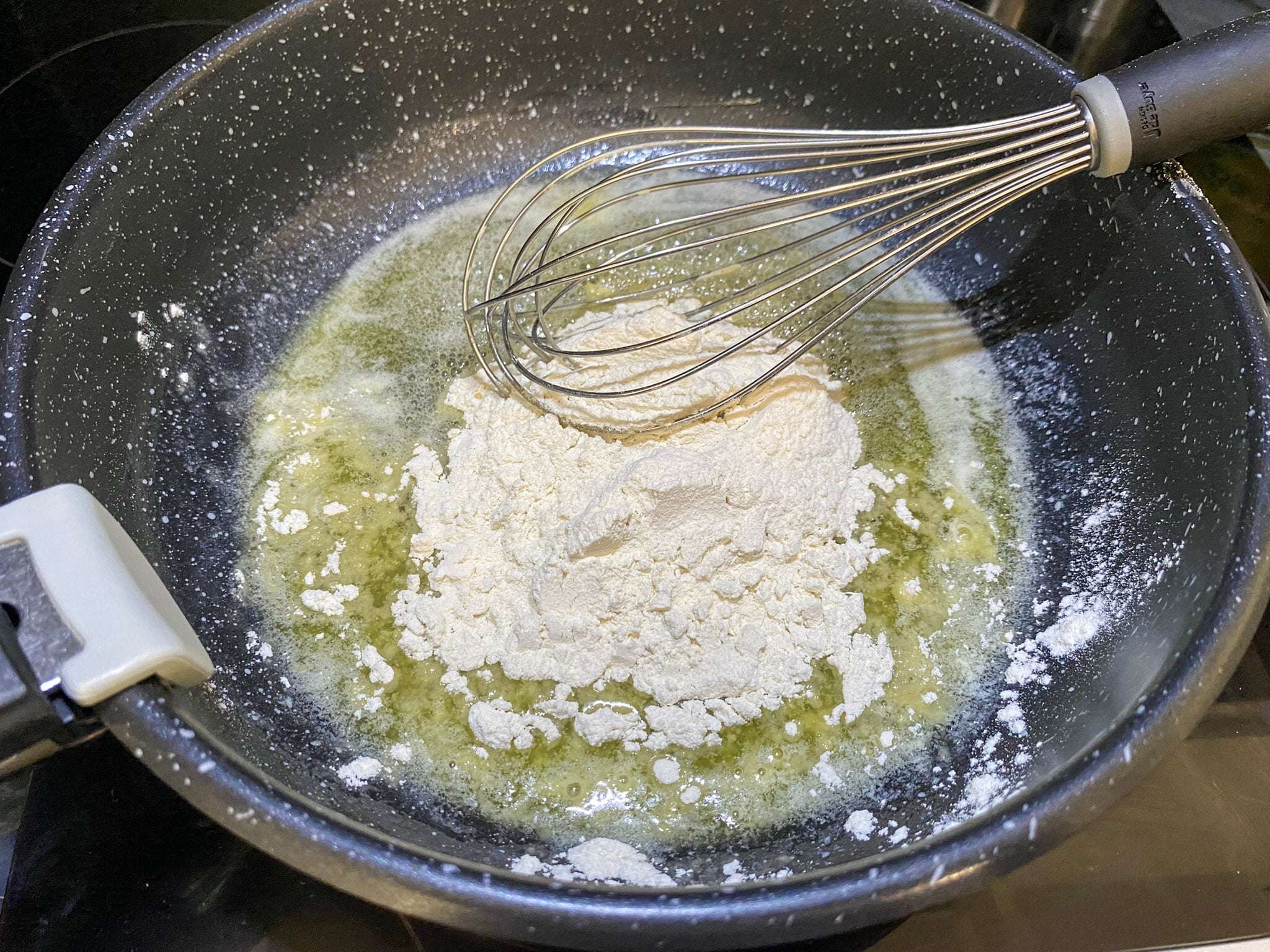 hello-fresh-cream-sauce-base-Step 02.01.Add the Flour