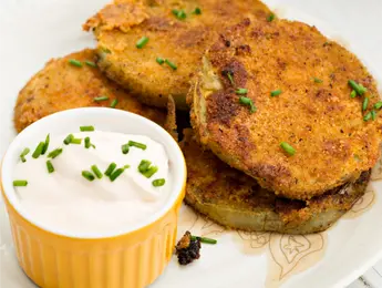 What to Serve with Fried Green Tomatoes: 14 Savory Side Dishes